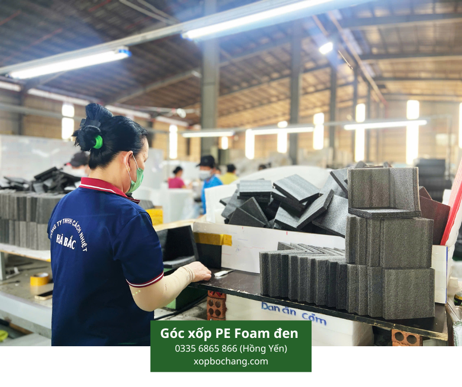 Góc xốp PE Foam đen