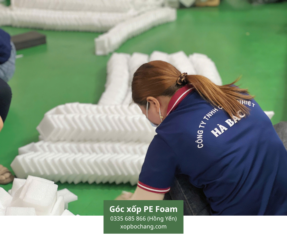 Góc xốp PE Foam