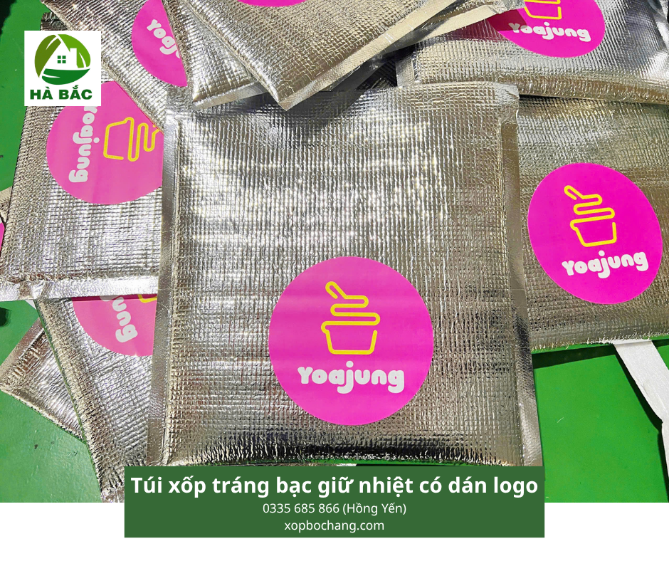 Túi xốp tráng bạc giữ nhiệt có dán logo Túi xốp tráng bạc giữ nhiệt có dán logo
